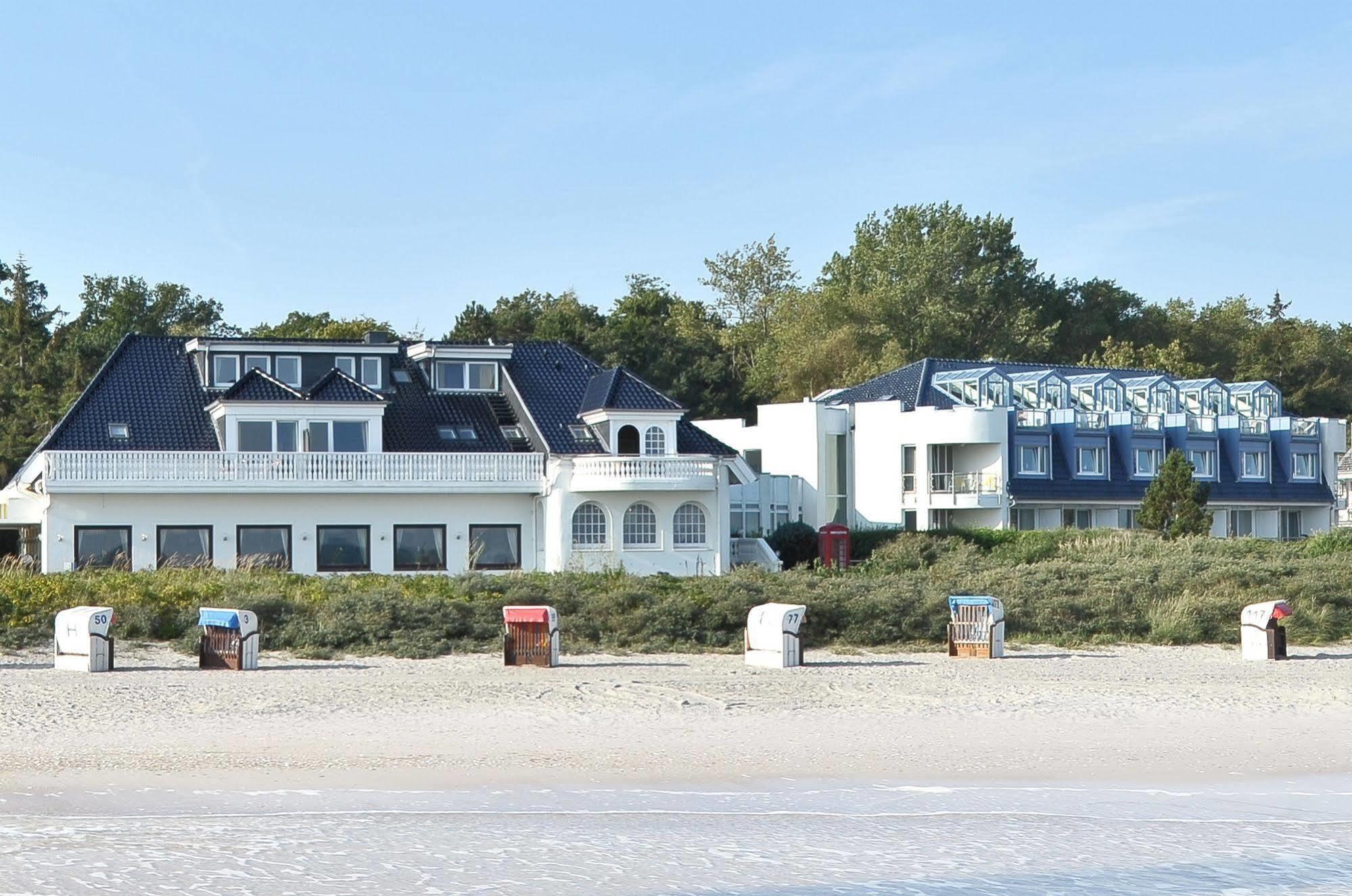 Hotel Seeschloesschen Hohwacht Exterior foto